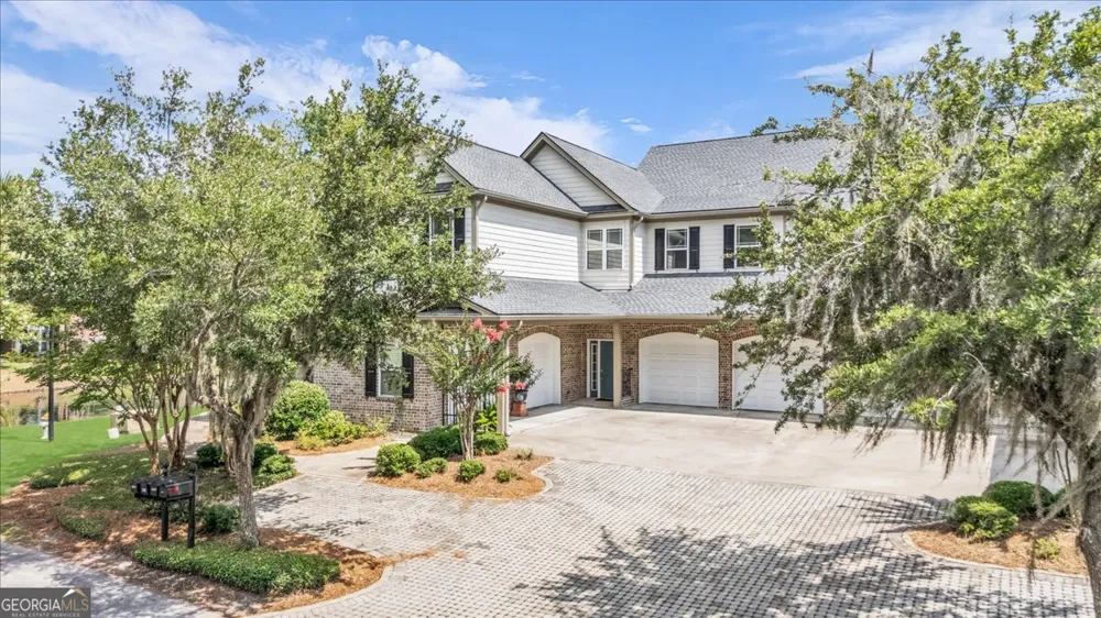 1003 River Oaks DR Richmond Hill, GA 31324