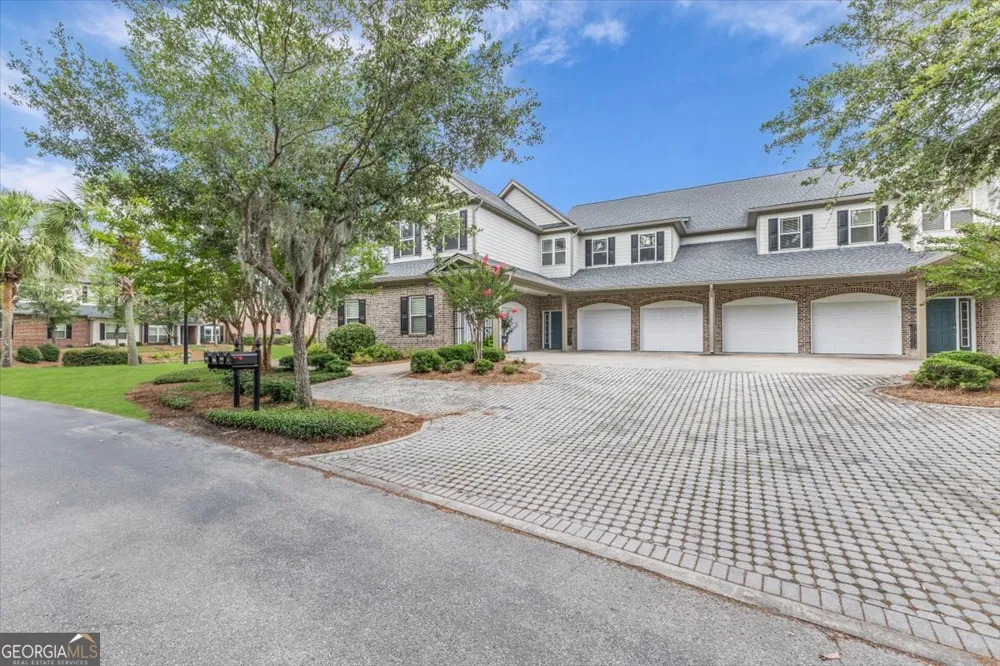 1003 River Oaks DR Richmond Hill, GA 31324
