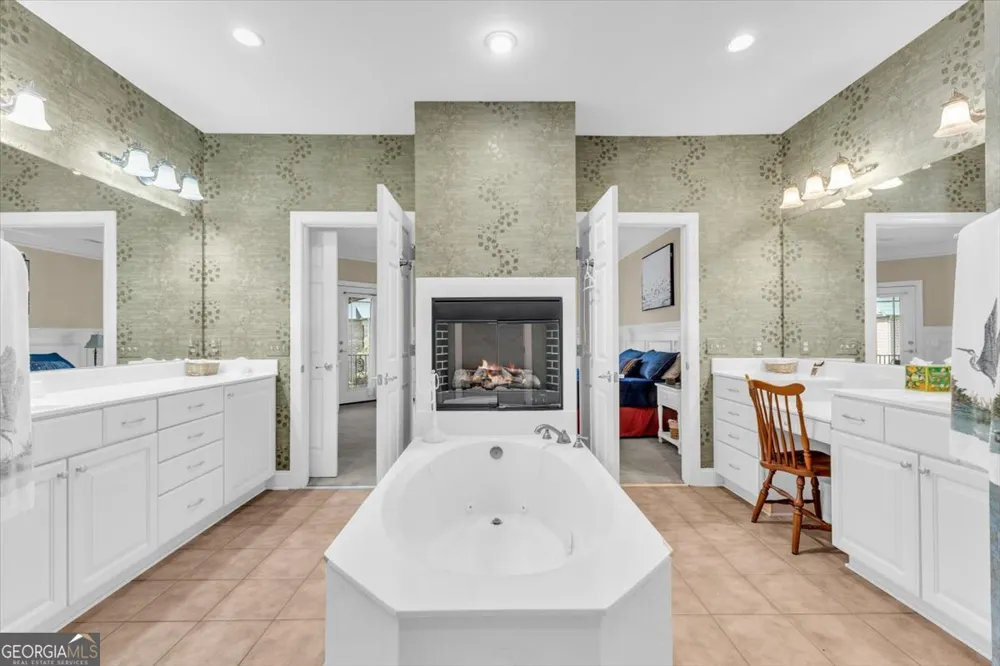 1003 River Oaks DR Richmond Hill, GA 31324