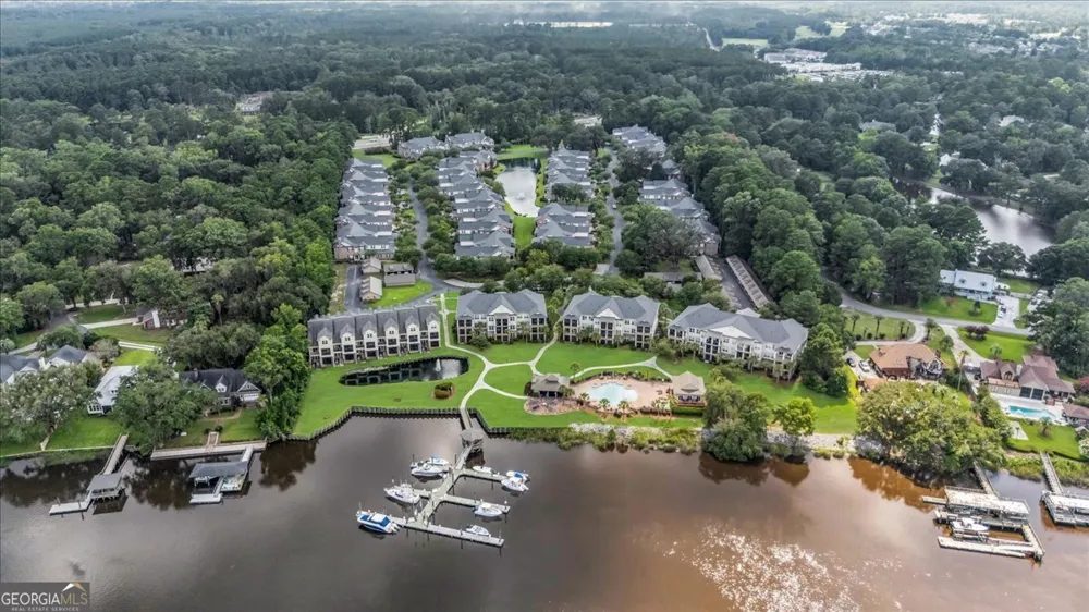 1003 River Oaks DR Richmond Hill, GA 31324