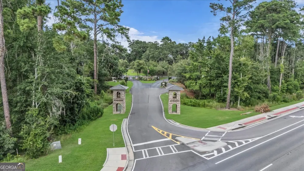 1003 River Oaks DR Richmond Hill, GA 31324