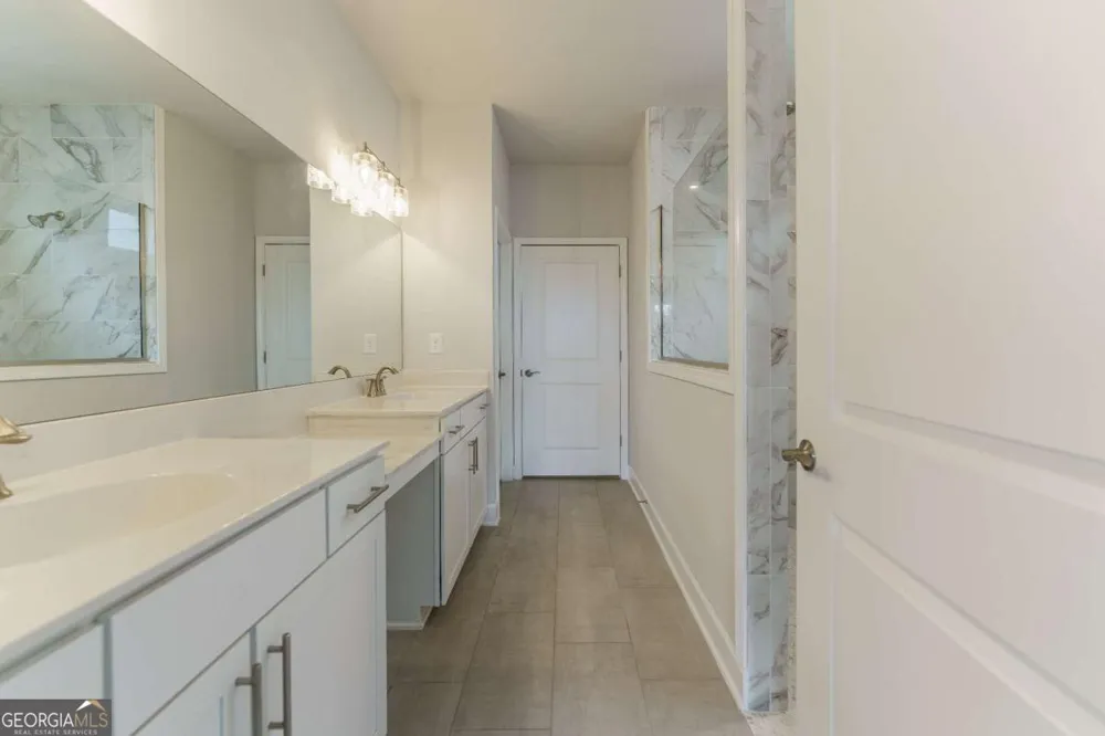 5031 Adler CT Hoschton, GA 30548