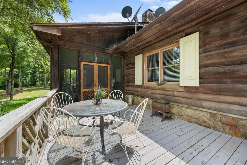 261 McIntosh CIR Jackson, GA 30233