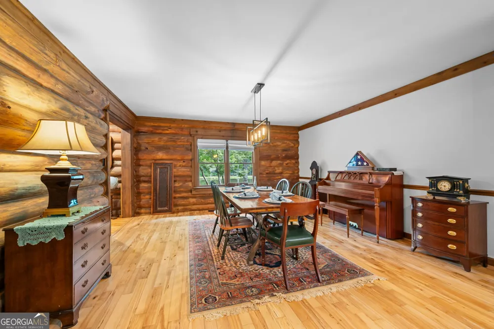 261 McIntosh CIR Jackson, GA 30233