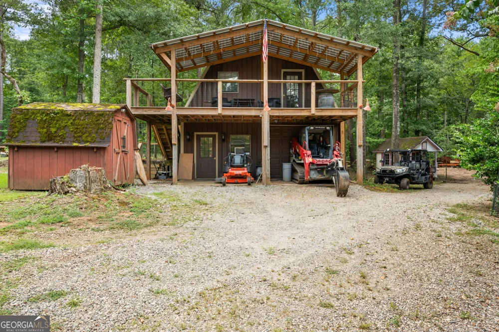 261 McIntosh CIR Jackson, GA 30233