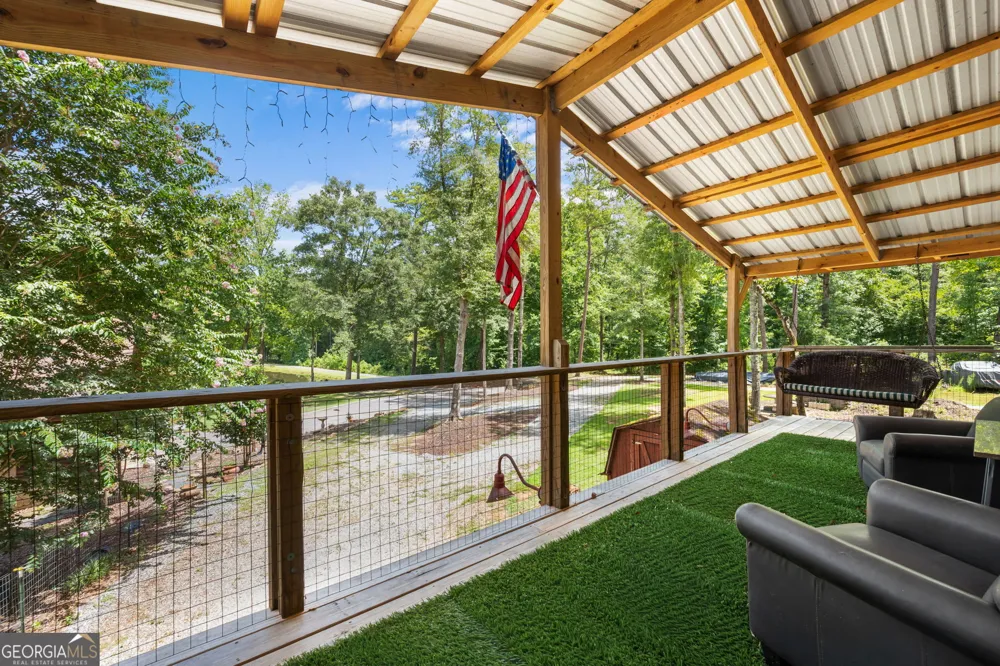 261 McIntosh CIR Jackson, GA 30233