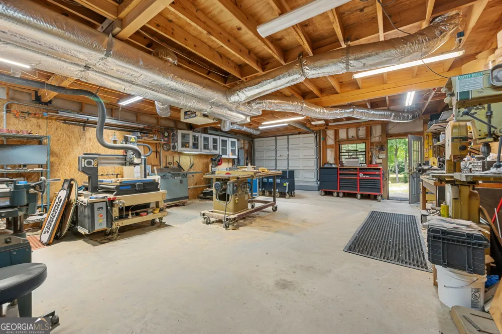 261 McIntosh CIR Jackson, GA 30233