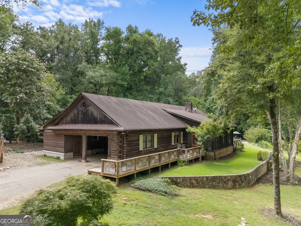 261 McIntosh CIR Jackson, GA 30233