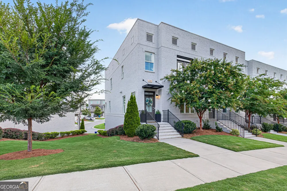 221 Nash ST Lawrenceville, GA 30046