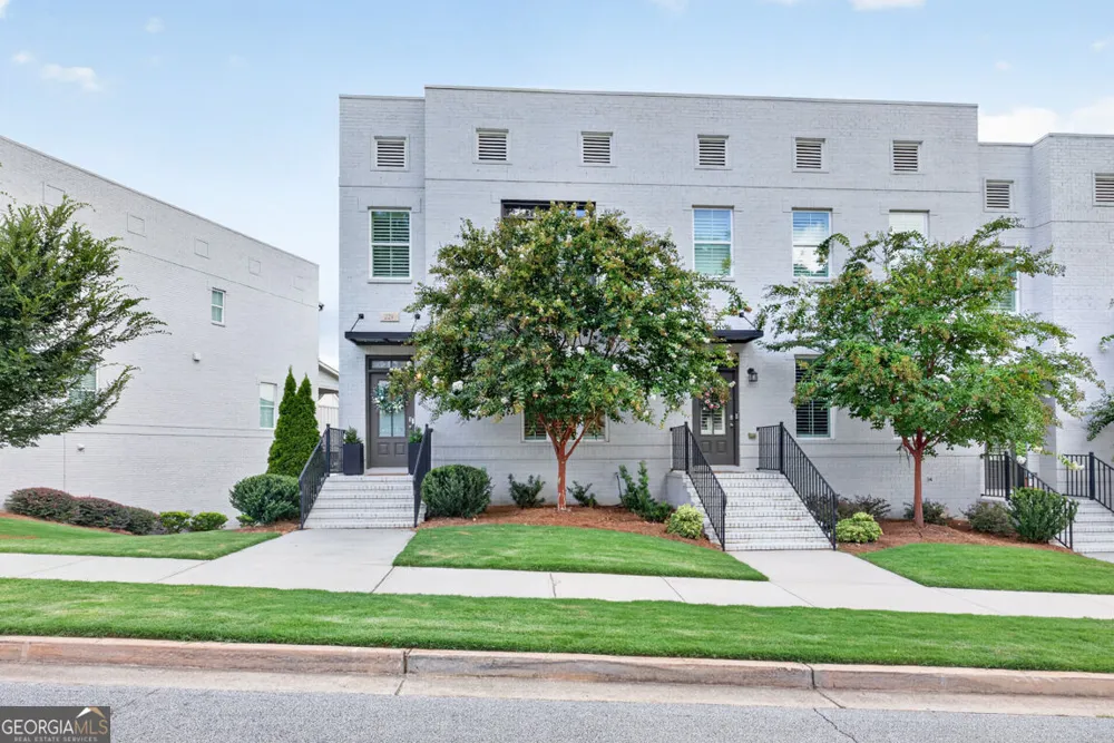 221 Nash ST Lawrenceville, GA 30046