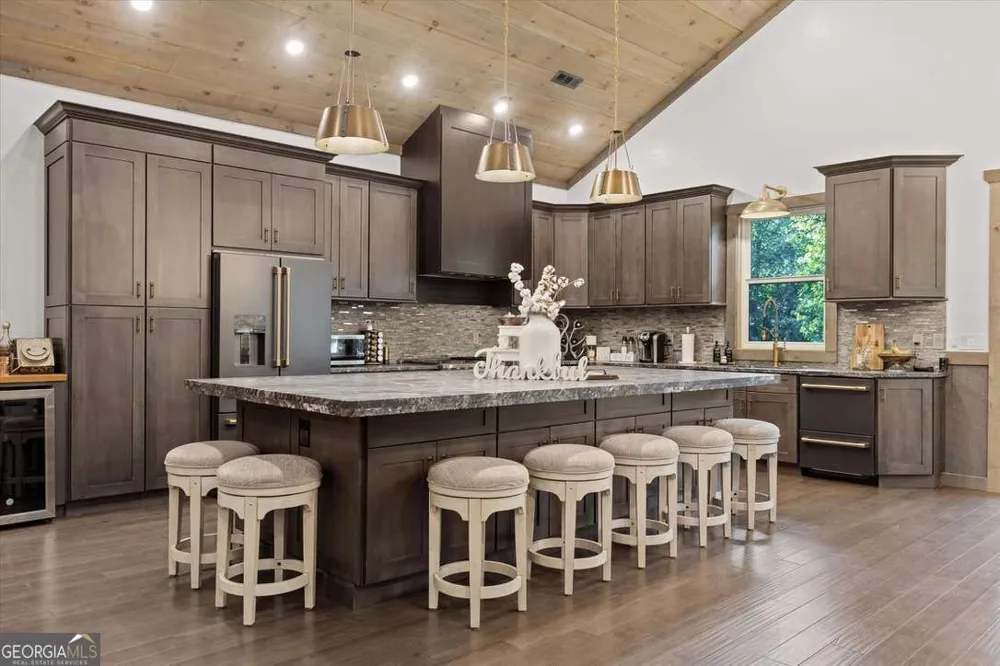 371 Windfield CIR Blue Ridge, GA 30513