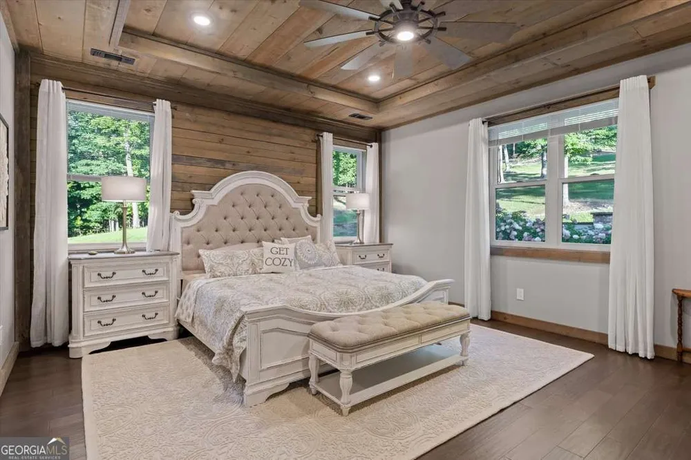 371 Windfield CIR Blue Ridge, GA 30513