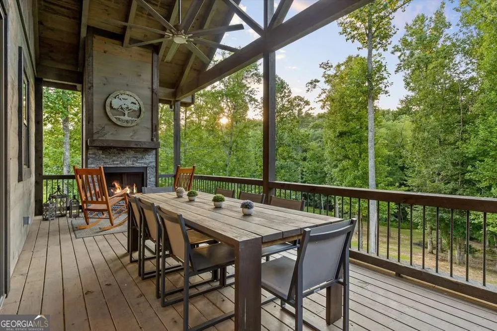 371 Windfield CIR Blue Ridge, GA 30513