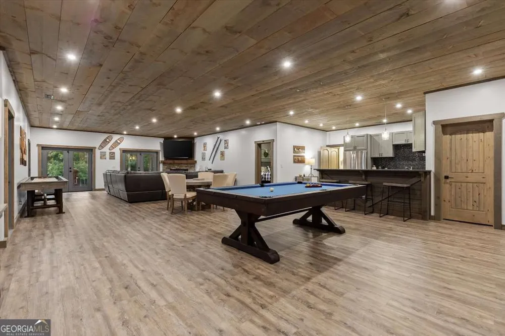 371 Windfield CIR Blue Ridge, GA 30513