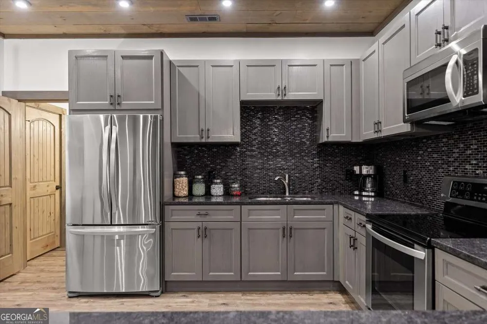 371 Windfield CIR Blue Ridge, GA 30513