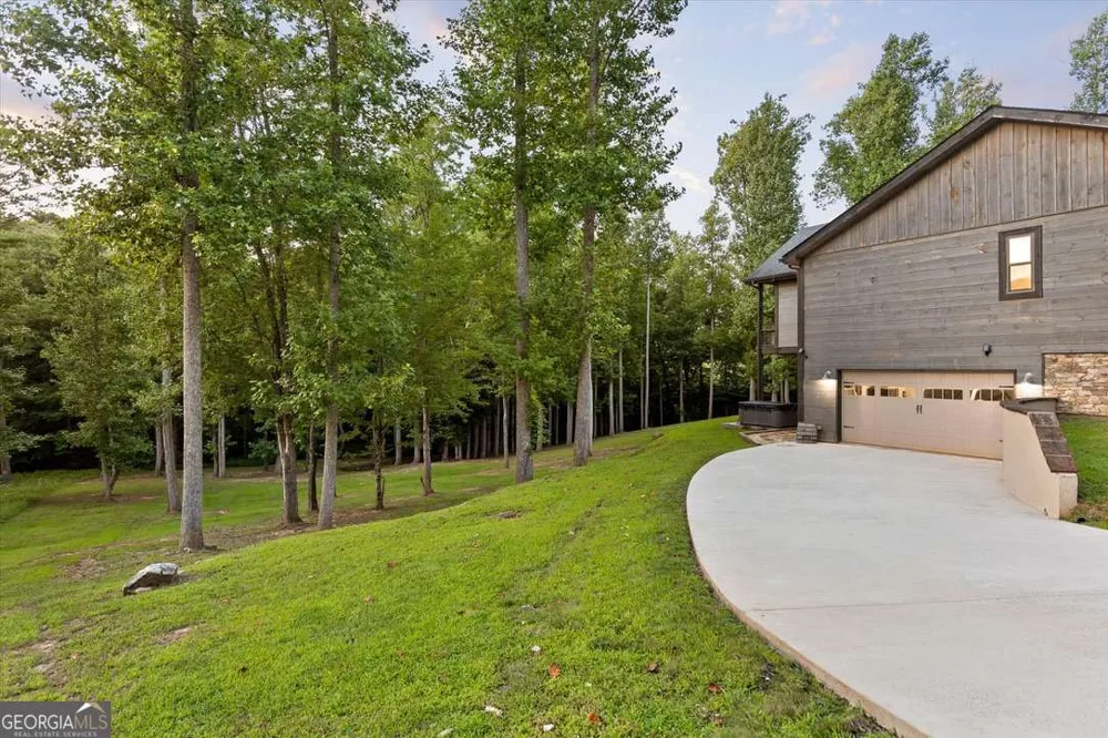 371 Windfield CIR Blue Ridge, GA 30513