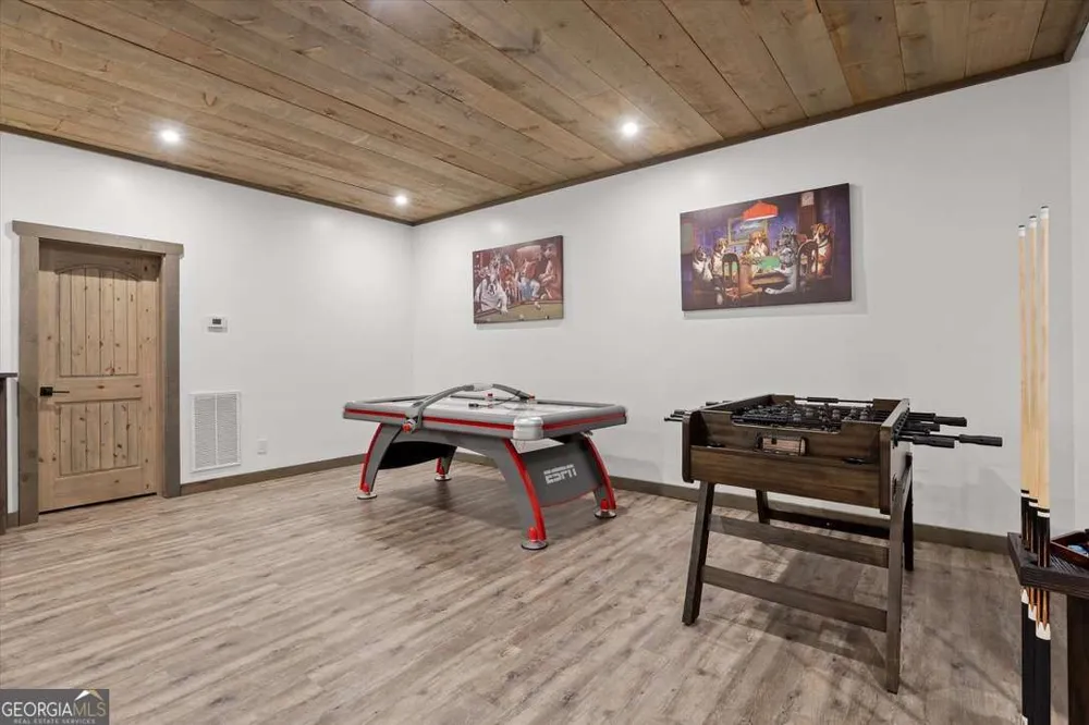 371 Windfield CIR Blue Ridge, GA 30513