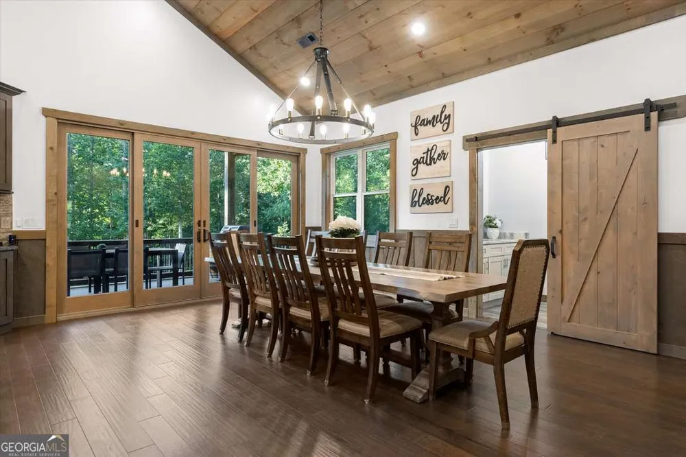 371 Windfield CIR Blue Ridge, GA 30513