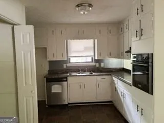4395 Glade RD Forest Park, GA 30297