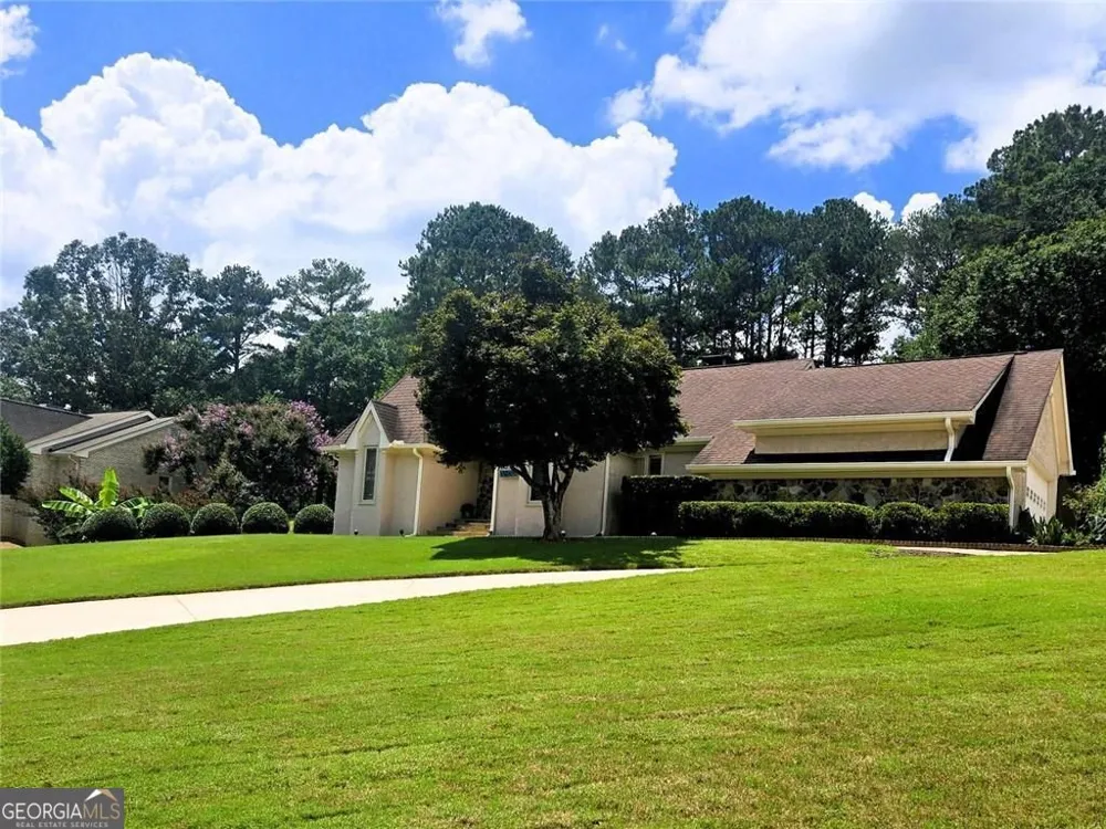 1321 N Brandy SHLS SE Conyers, GA 30013