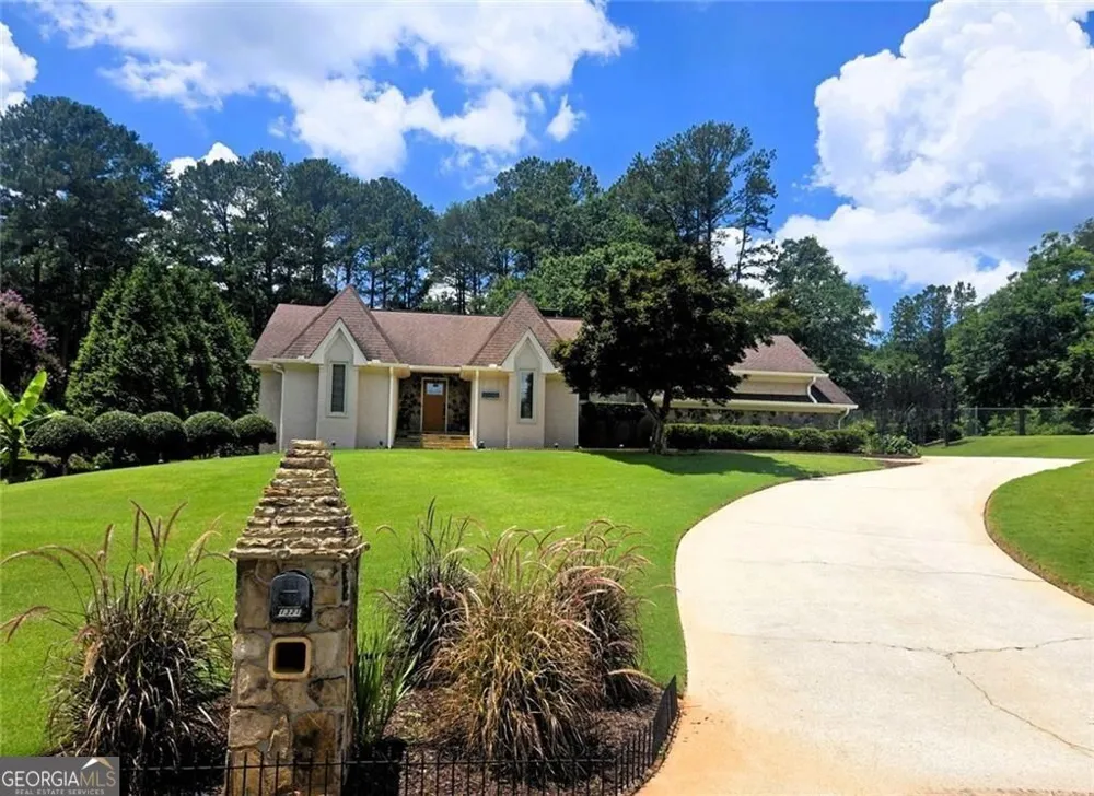 1321 N Brandy SHLS SE Conyers, GA 30013