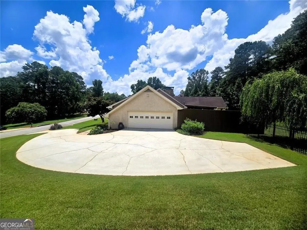 1321 N Brandy SHLS SE Conyers, GA 30013