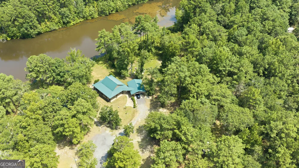 123 Anchor PT Cochran, GA 31014