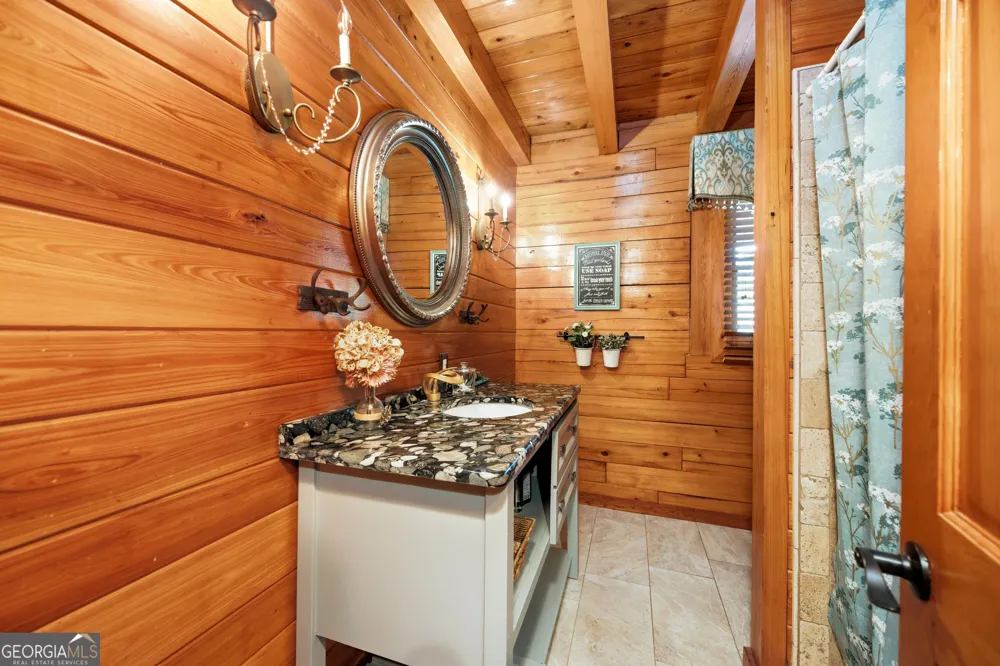 123 Anchor PT Cochran, GA 31014