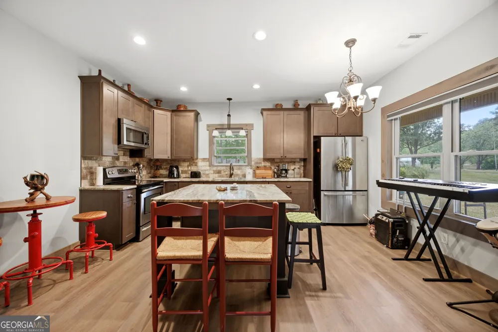 123 Anchor PT Cochran, GA 31014