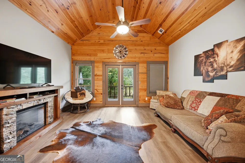 123 Anchor PT Cochran, GA 31014