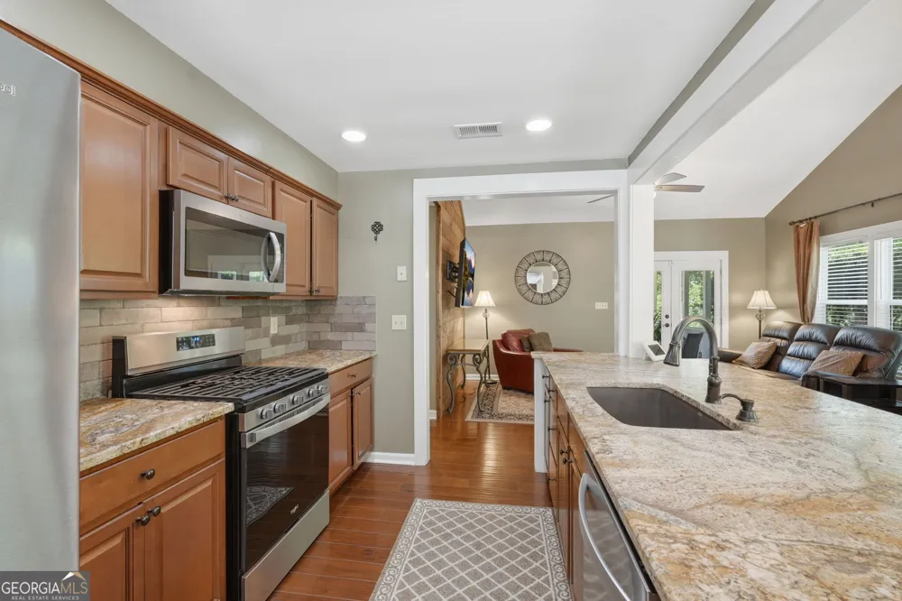 201 Talona Lake TER Ellijay, GA 30536
