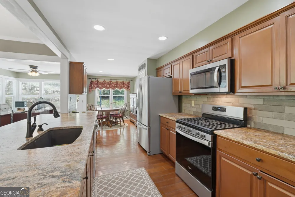 201 Talona Lake TER Ellijay, GA 30536