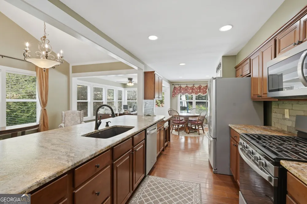 201 Talona Lake TER Ellijay, GA 30536