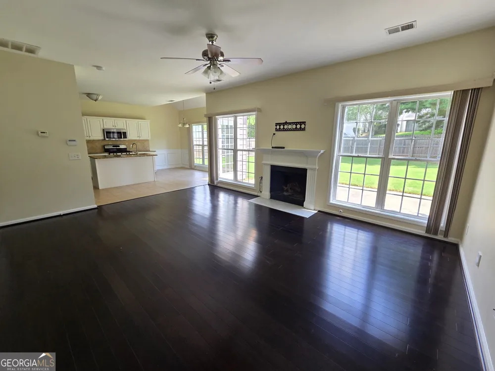 3931 McGuire WAY NW Kennesaw, GA 30144