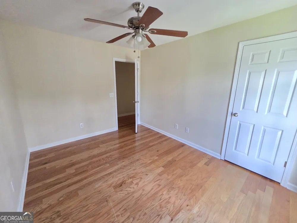 3931 McGuire WAY NW Kennesaw, GA 30144