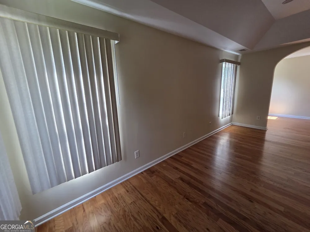 3931 McGuire WAY NW Kennesaw, GA 30144