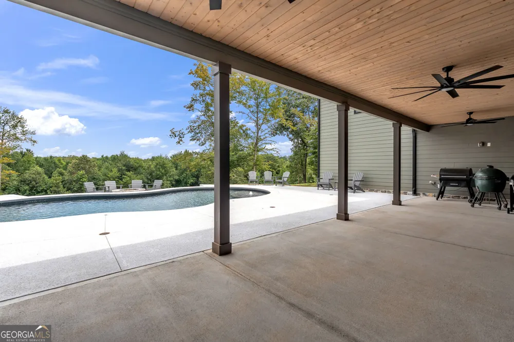 392 Georgian Pines DR Senoia, GA 30276