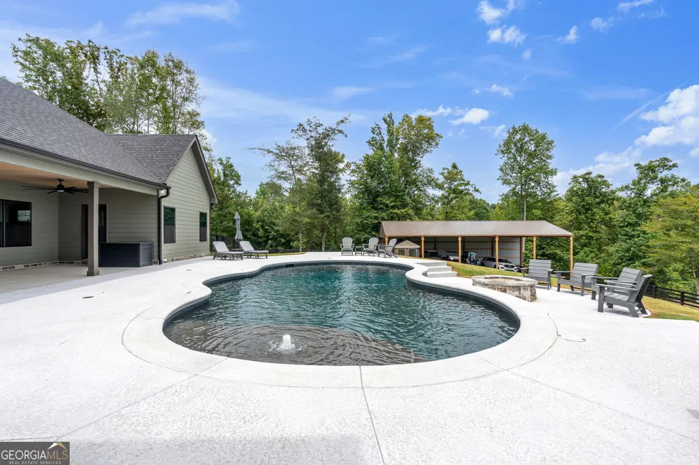 392 Georgian Pines DR Senoia, GA 30276