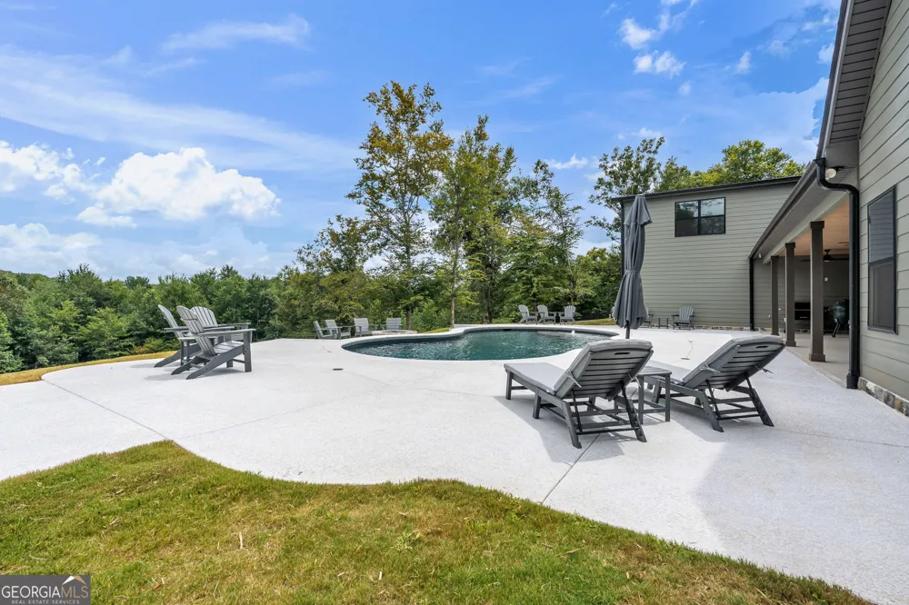 392 Georgian Pines DR Senoia, GA 30276