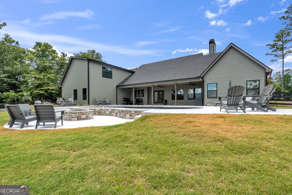 392 Georgian Pines DR Senoia, GA 30276