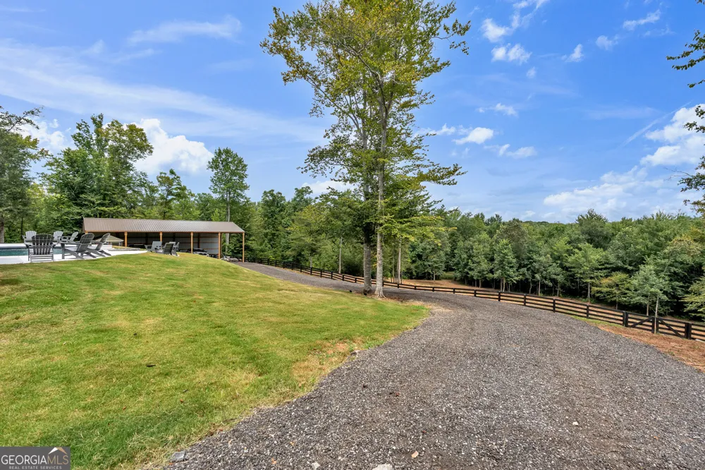 392 Georgian Pines DR Senoia, GA 30276