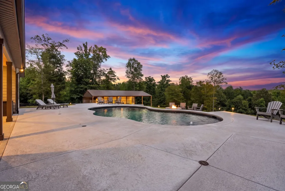 392 Georgian Pines DR Senoia, GA 30276