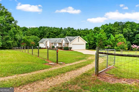 2575 Luella RD