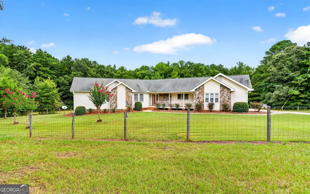 2575 Luella RD Locust Grove, GA 30248