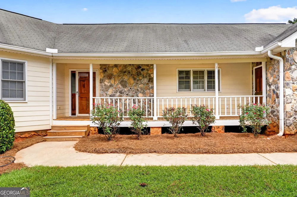 2575 Luella RD Locust Grove, GA 30248