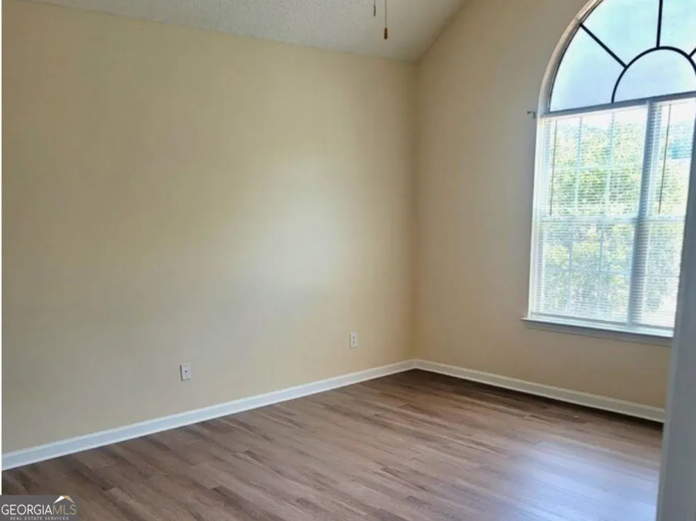 5774 Colonnade DR Rex, GA 30273