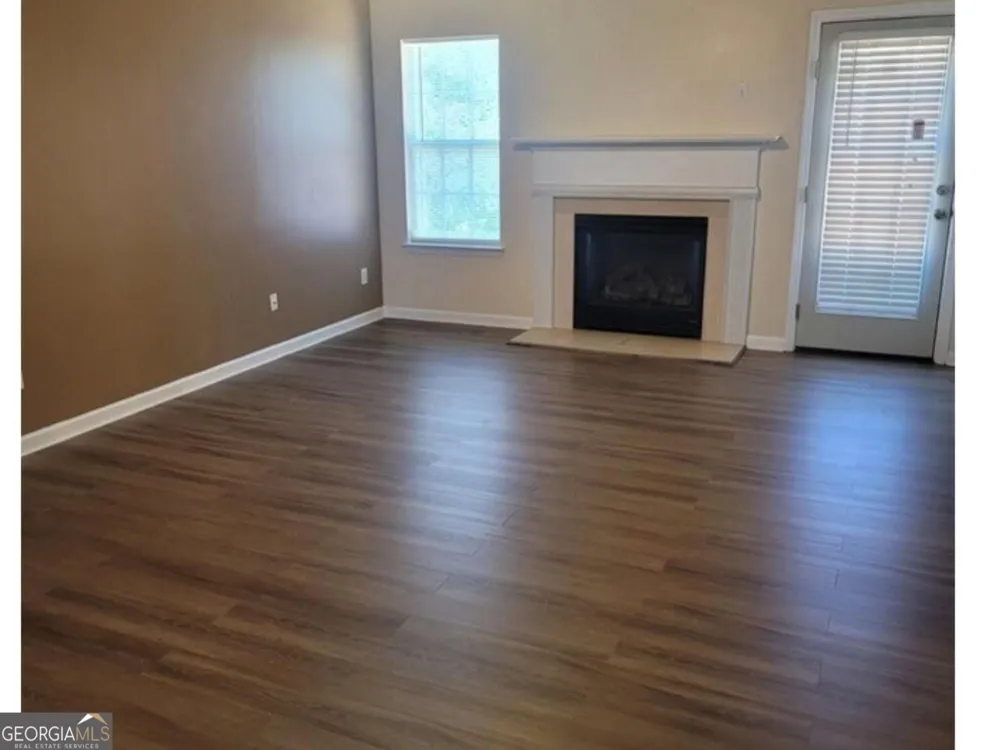 5774 Colonnade DR Rex, GA 30273