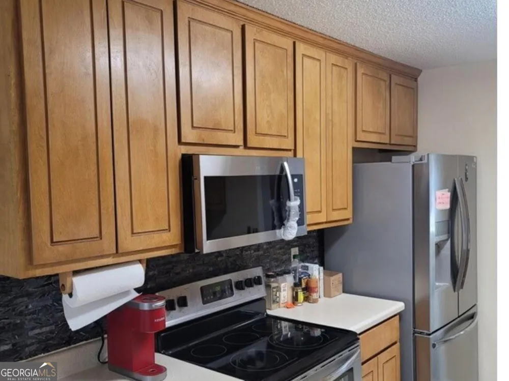 5774 Colonnade DR Rex, GA 30273