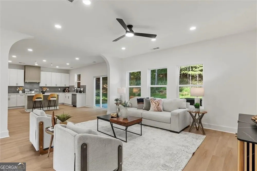 2195 Amberly Glen WAY Dacula, GA 30019