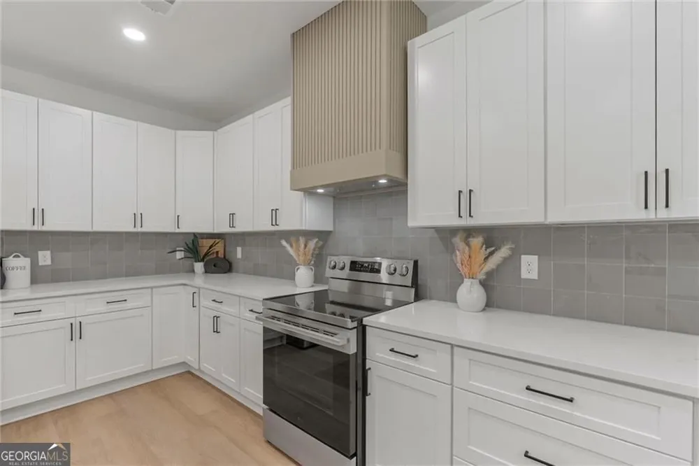 2195 Amberly Glen WAY Dacula, GA 30019